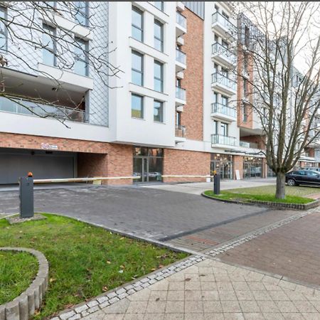Green Apartment Gdansk Z Garazem Ngoại thất bức ảnh